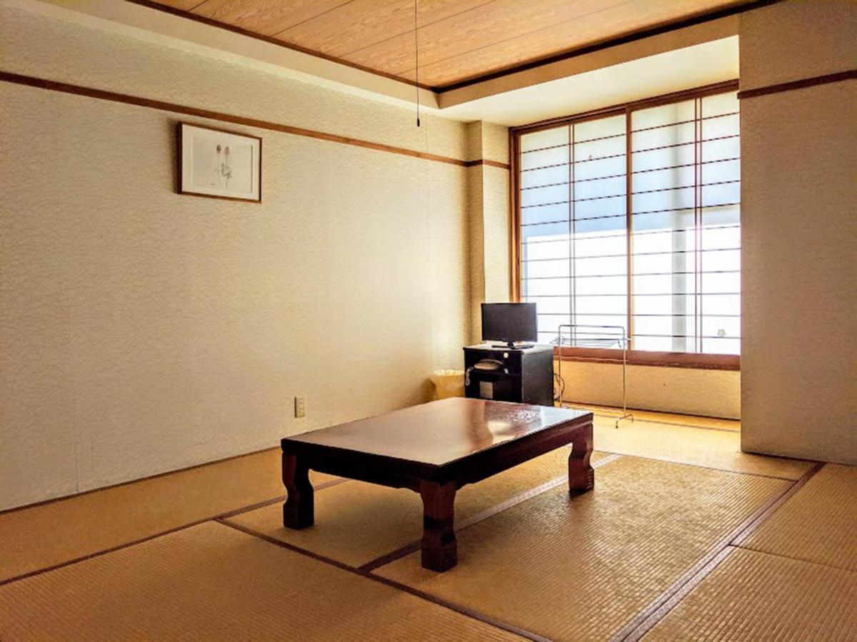 Hotel Madam Mirei Iiyama Bagian luar foto